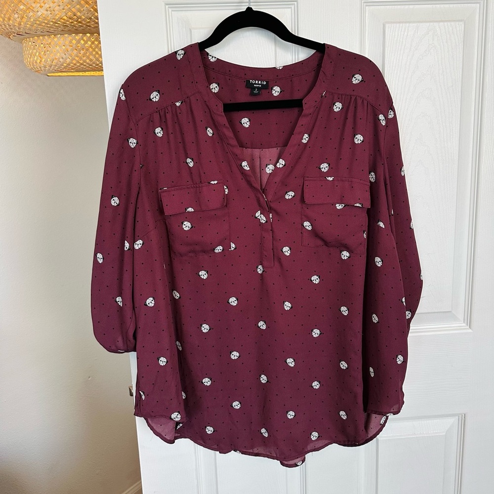 TORRID Harper Top size 2 Pug polka dot